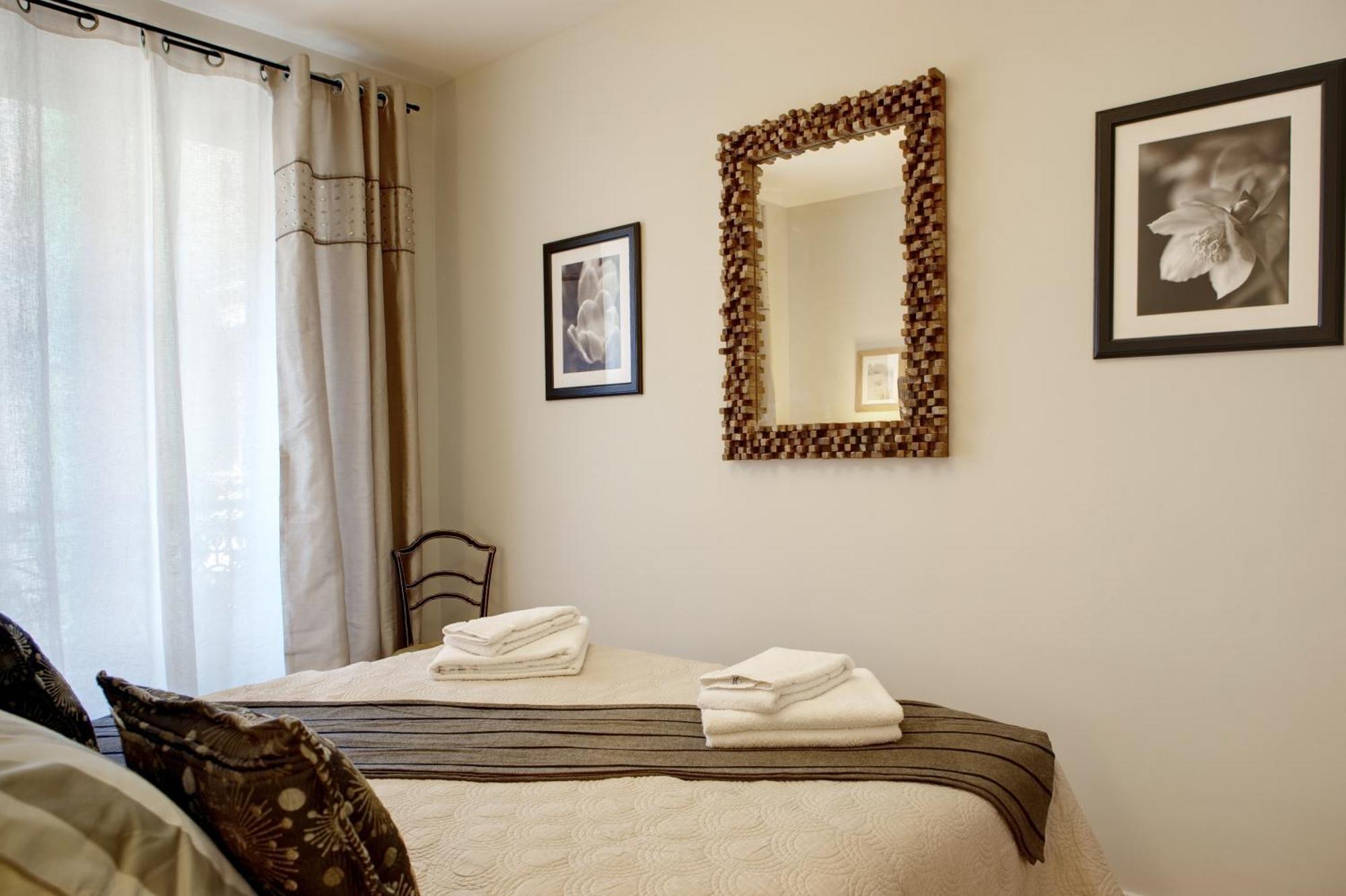 Sevigne Apartment *